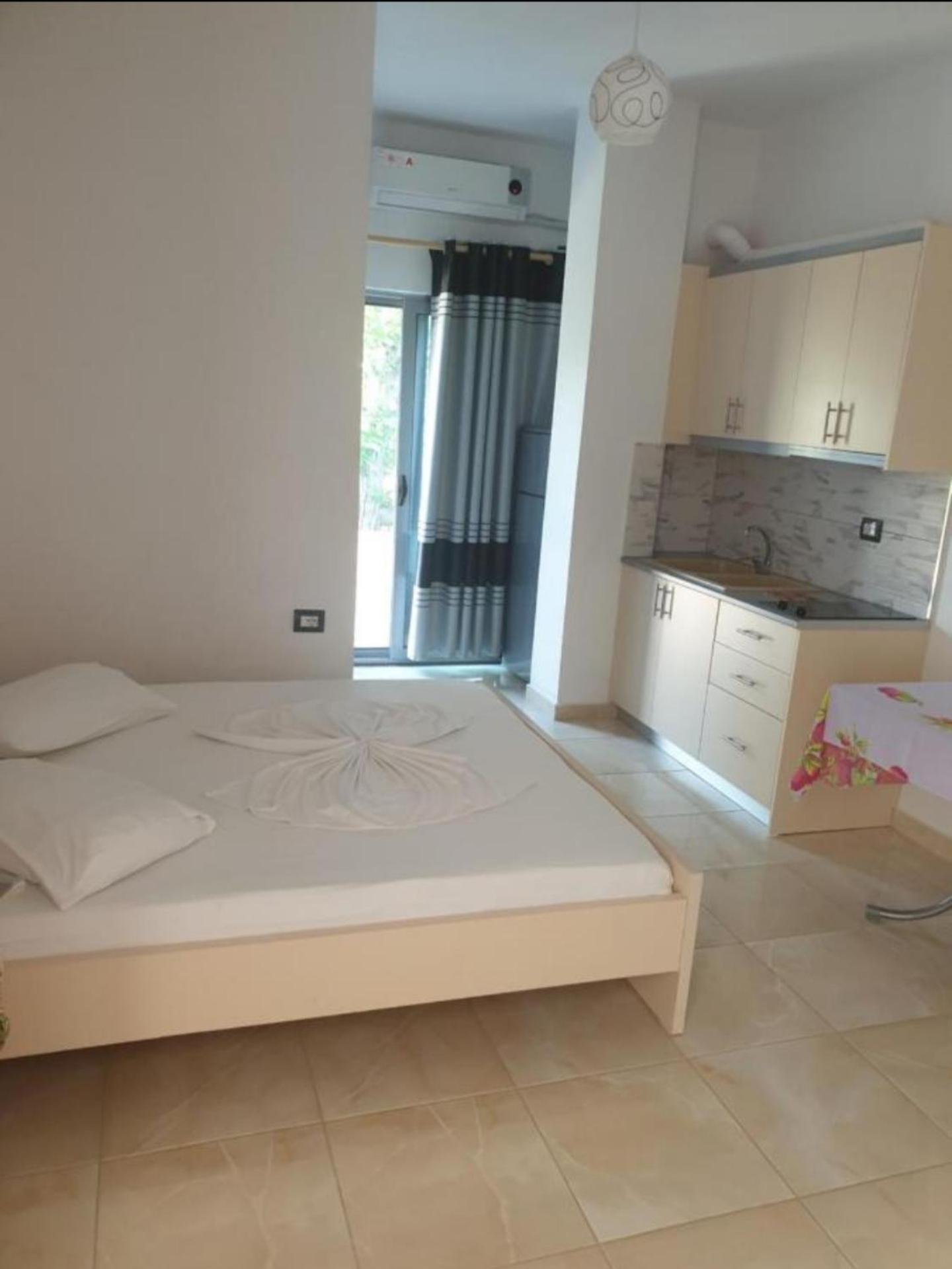 Alinani Apartments Ksamil Room photo